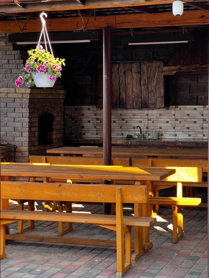 Edelweiss House Hotel Svityaz' Buitenkant foto