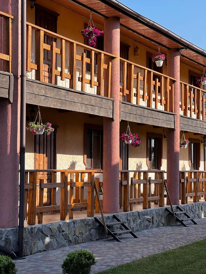 Edelweiss House Hotel Svityaz' Buitenkant foto